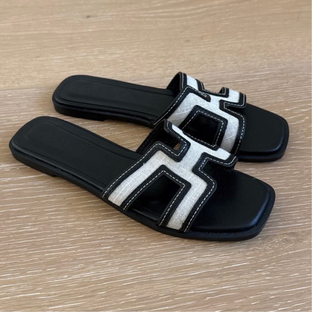 Billini Gordy Sandal Flats Size 6 in Black White